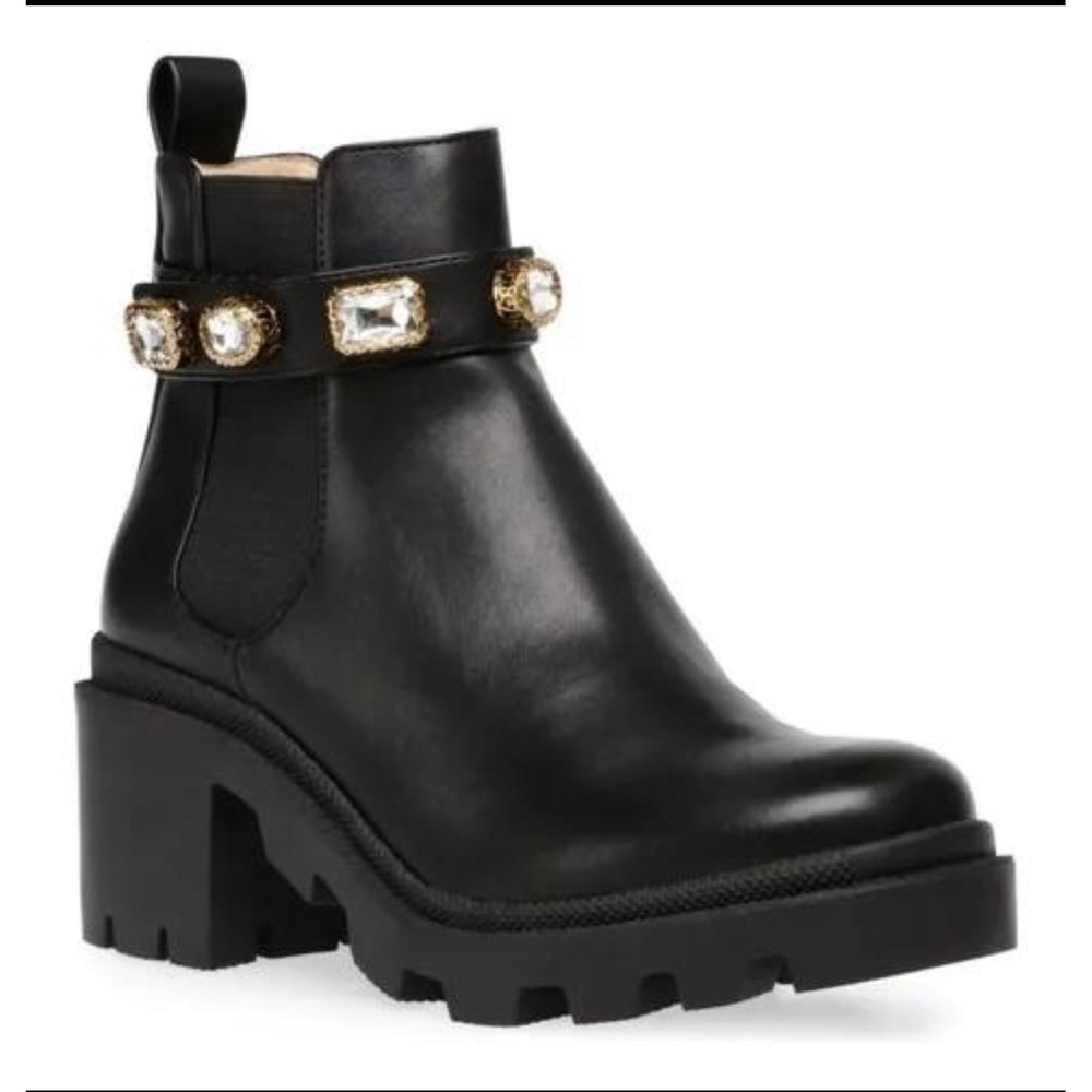 Steve Madden Amulet Rhinestone Jewel Embellished Black Chelsea Booties Size 8"